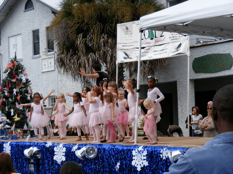 little child dancers